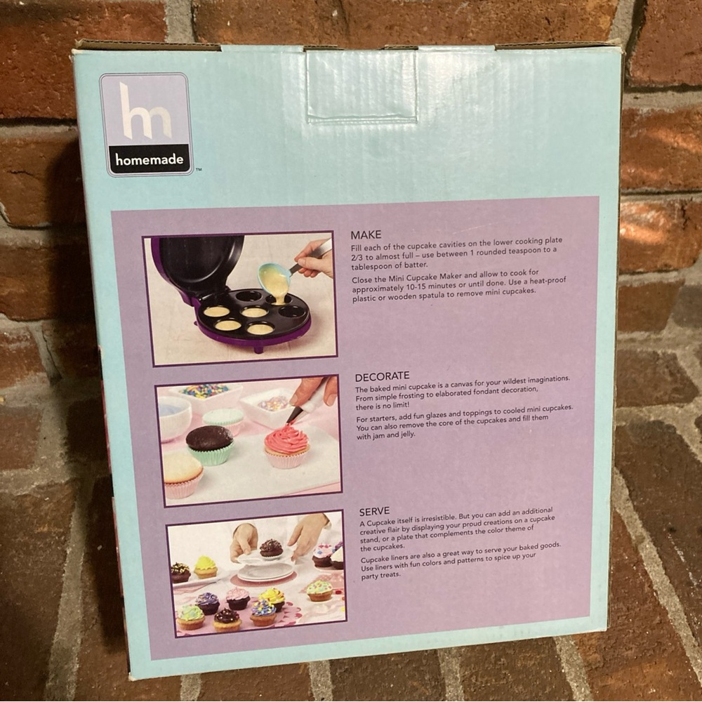 Purple Mini Cupcake Maker - Picture 3 of 5